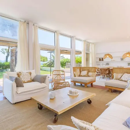 Mal Pas Sands Villa *