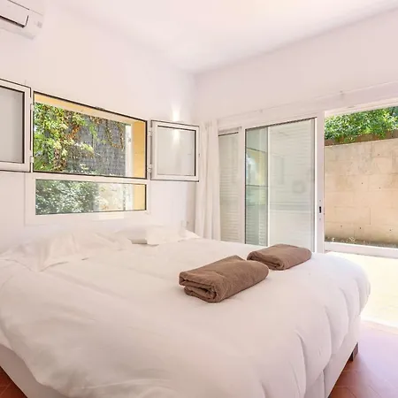 Villa Mal Pas Sands